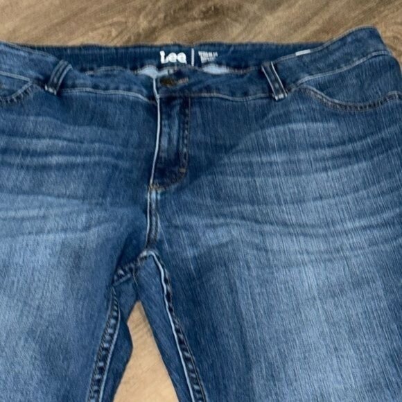 Lee Womens Regular Fit Boot Cut Mid Rise Jeans 20W P Blue Denim - Picture 2 of 12
